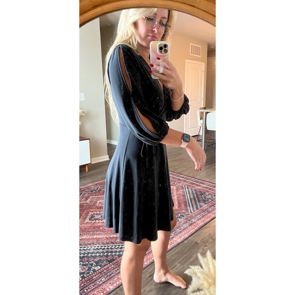 Wrap Tie Dress - Picture 2 of 4